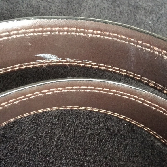 Mens Brown or Black Swivel Buckle Belt - Picture 14 of 16